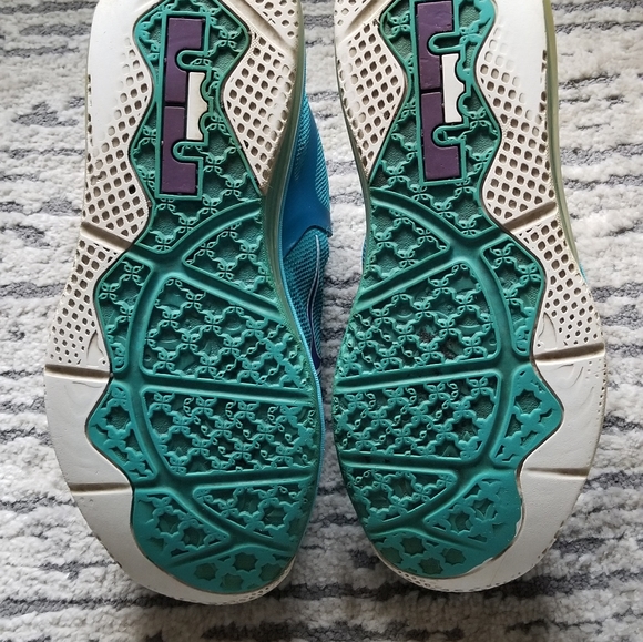 Nike Lebron 9 Low "Summit Lake Hornets" Si… - Picture 5 of 12